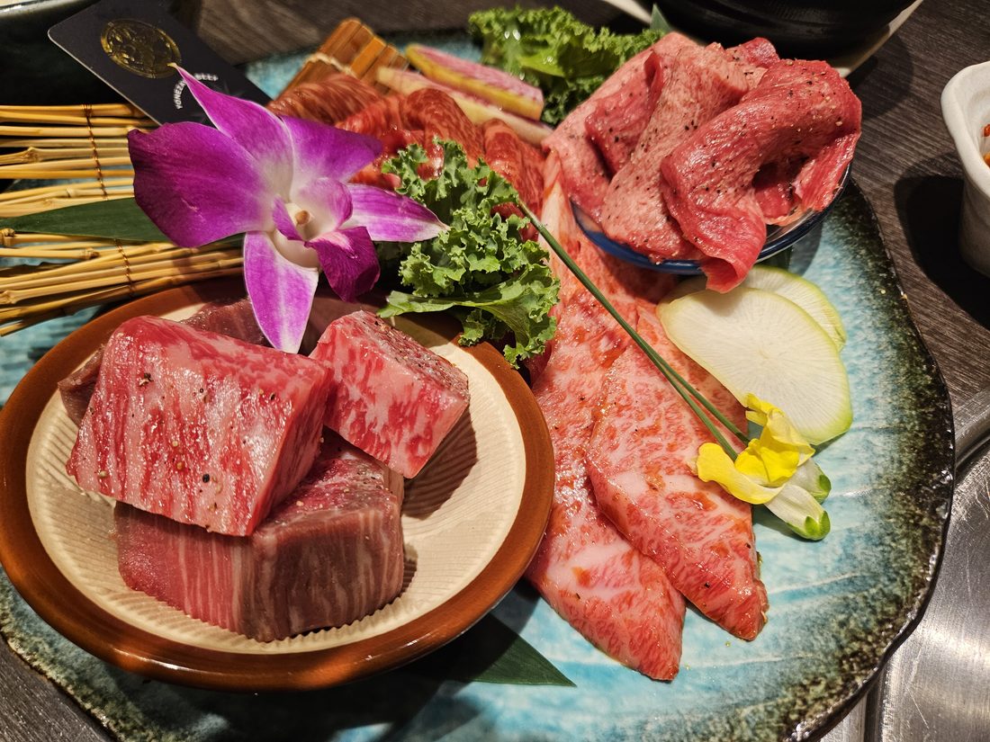 17:29 厚切方塊肉與霜降薄片